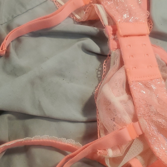 Victoria's Secret Body By Victoria Unlined Demi Bra Pink Foil 34D - Picture 5 of 5